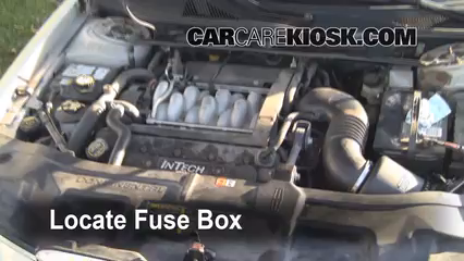 Replace a Fuse: 1995-2002 Lincoln Continental - 2001 ... 66 lincoln continental fuse box location 